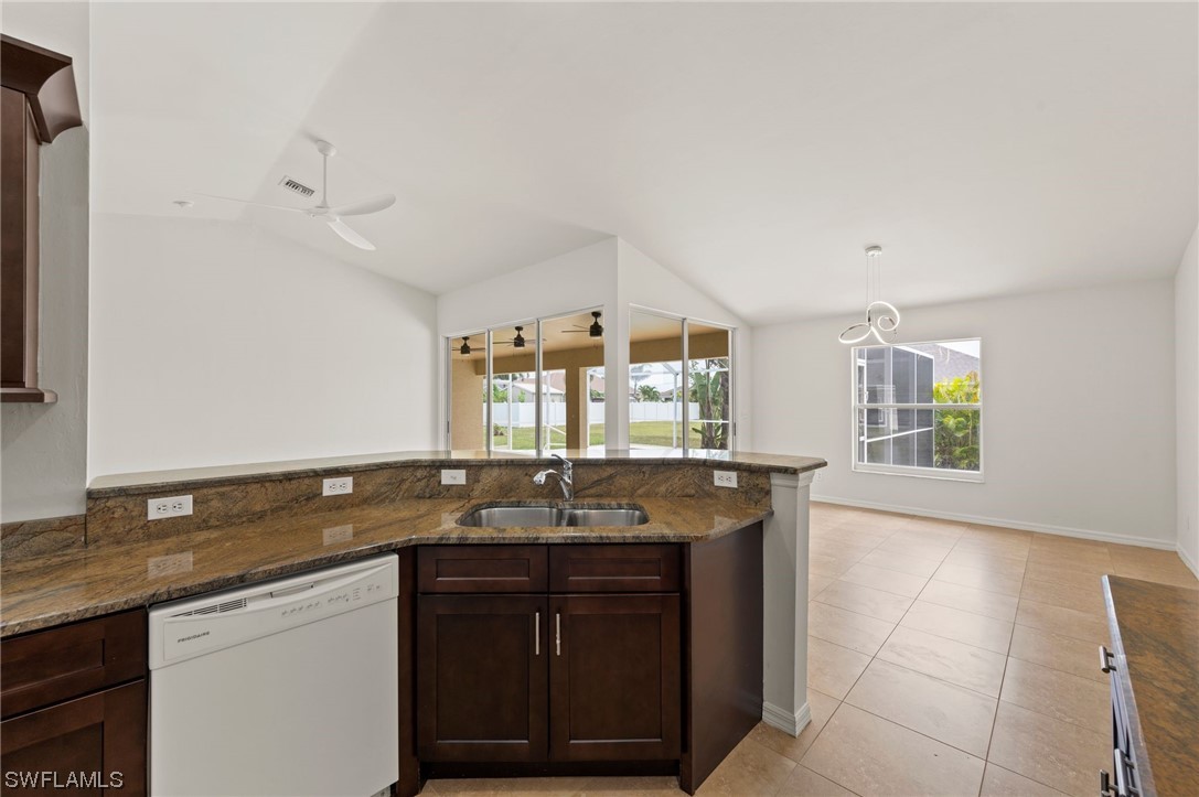 3127 SW 19th Place