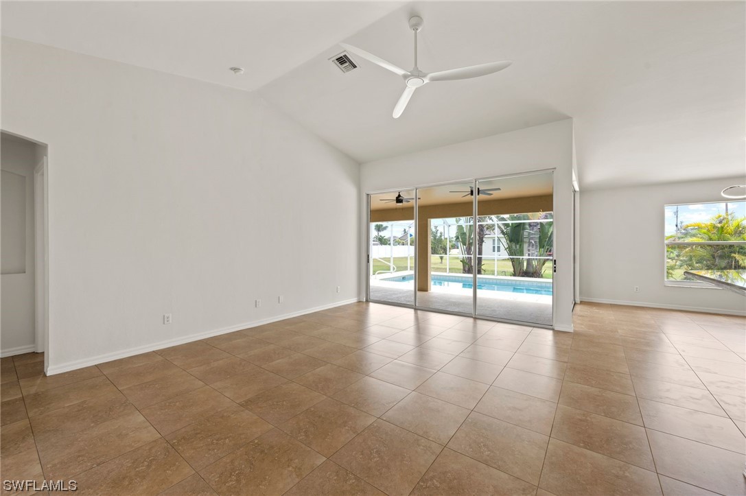 3127 SW 19th Place