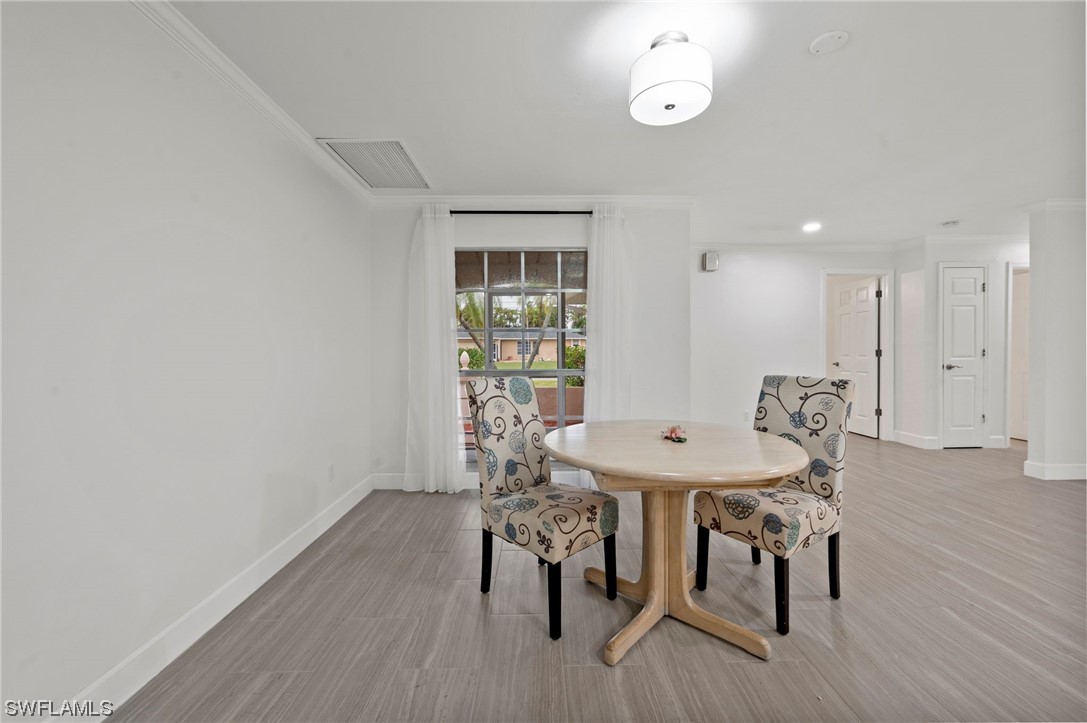 932 SW 52nd Street