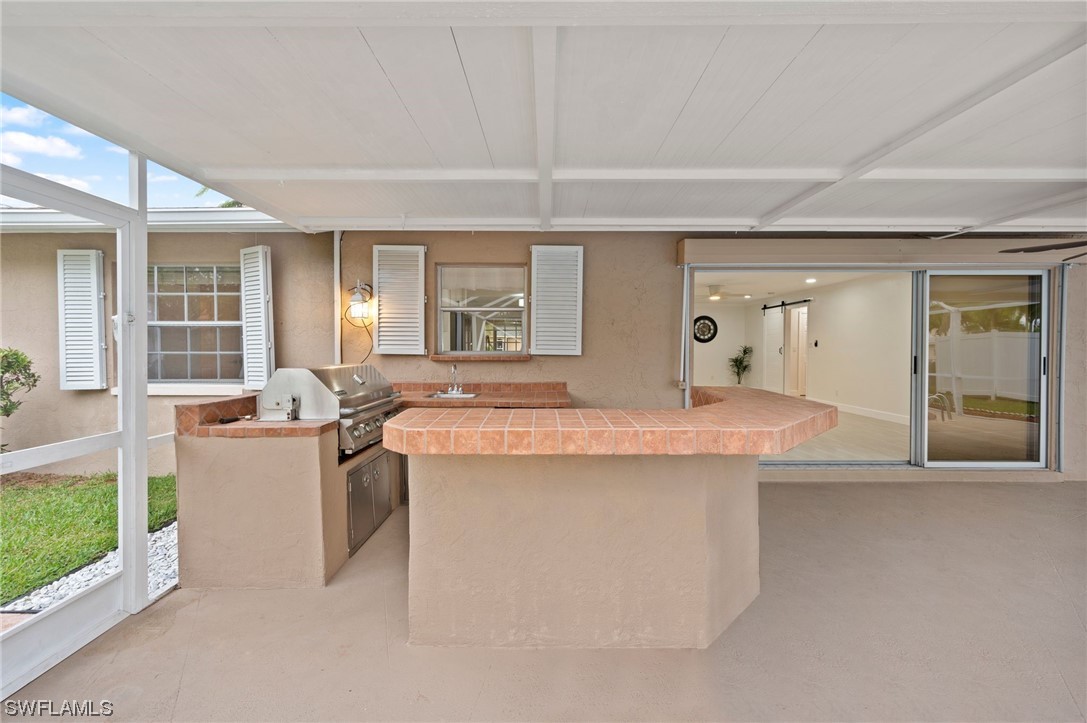 932 SW 52nd Street