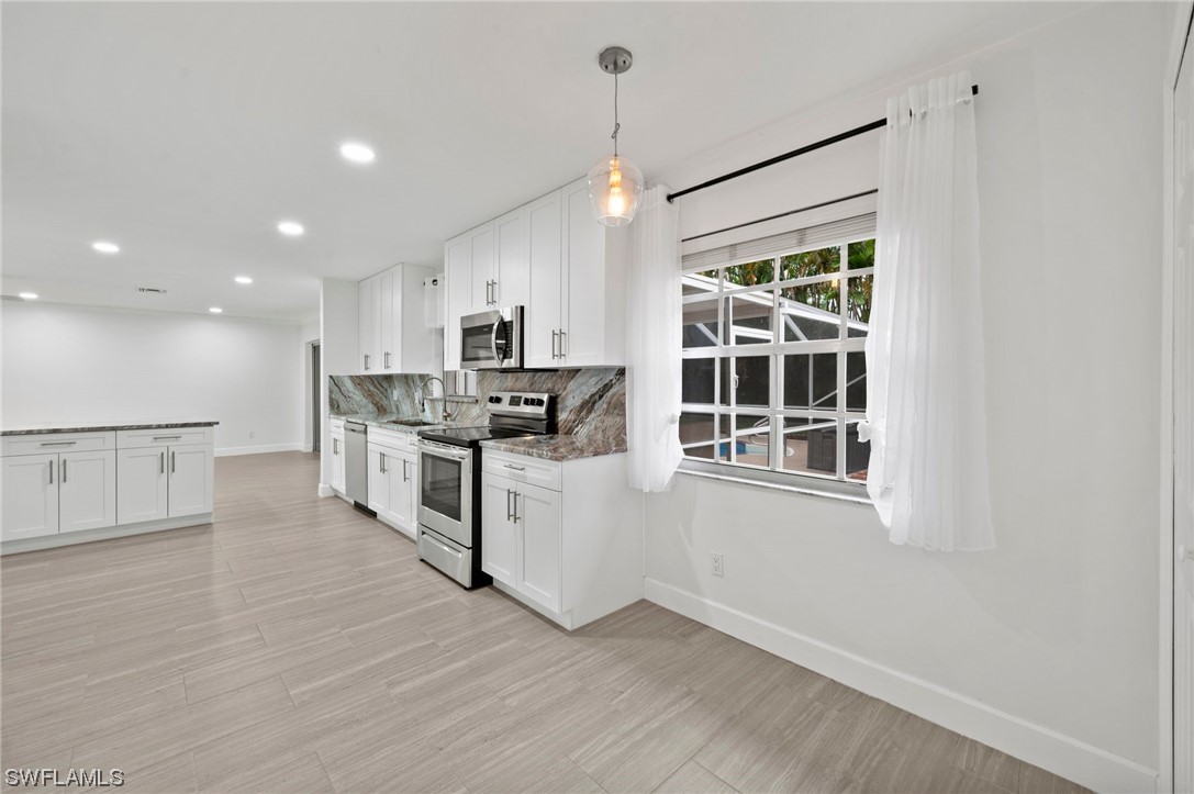 932 SW 52nd Street