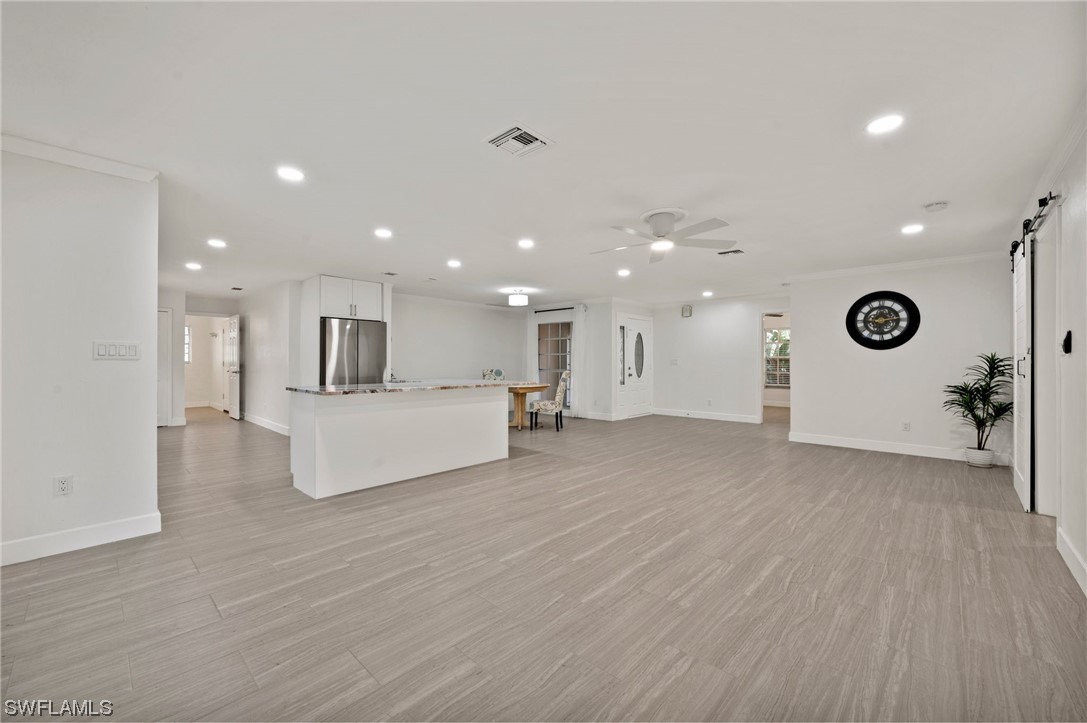 932 SW 52nd Street