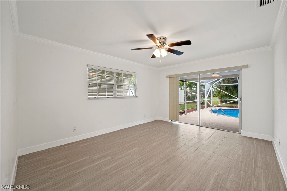 932 SW 52nd Street