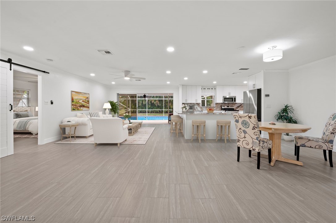 932 SW 52nd Street