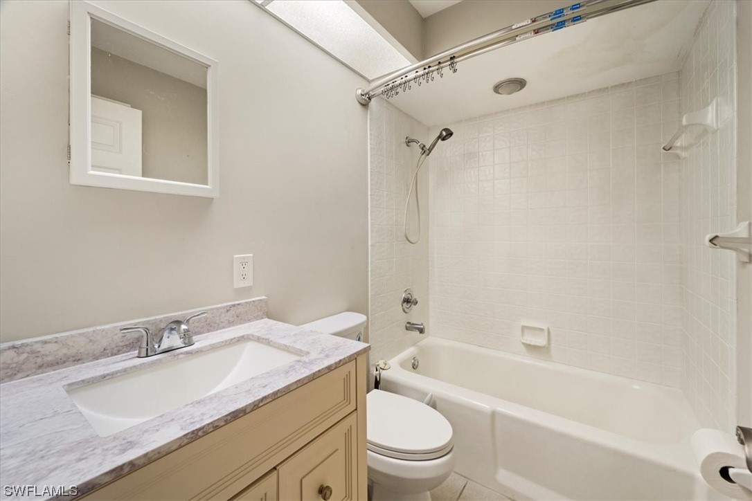 4703 SE 17th Place Unit: 504