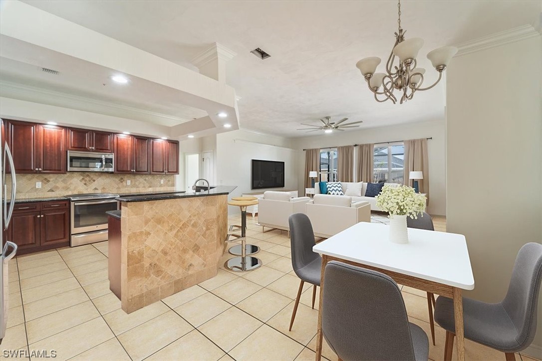 2117 SW 47th Terrace
