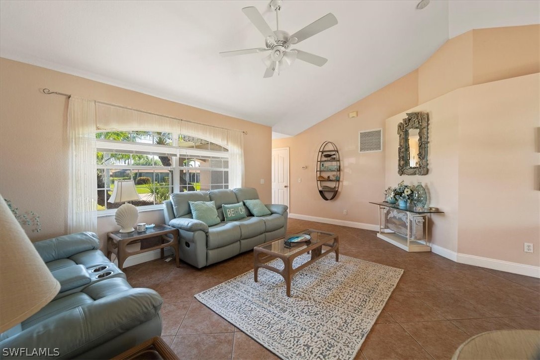 1125 SW 44th TER