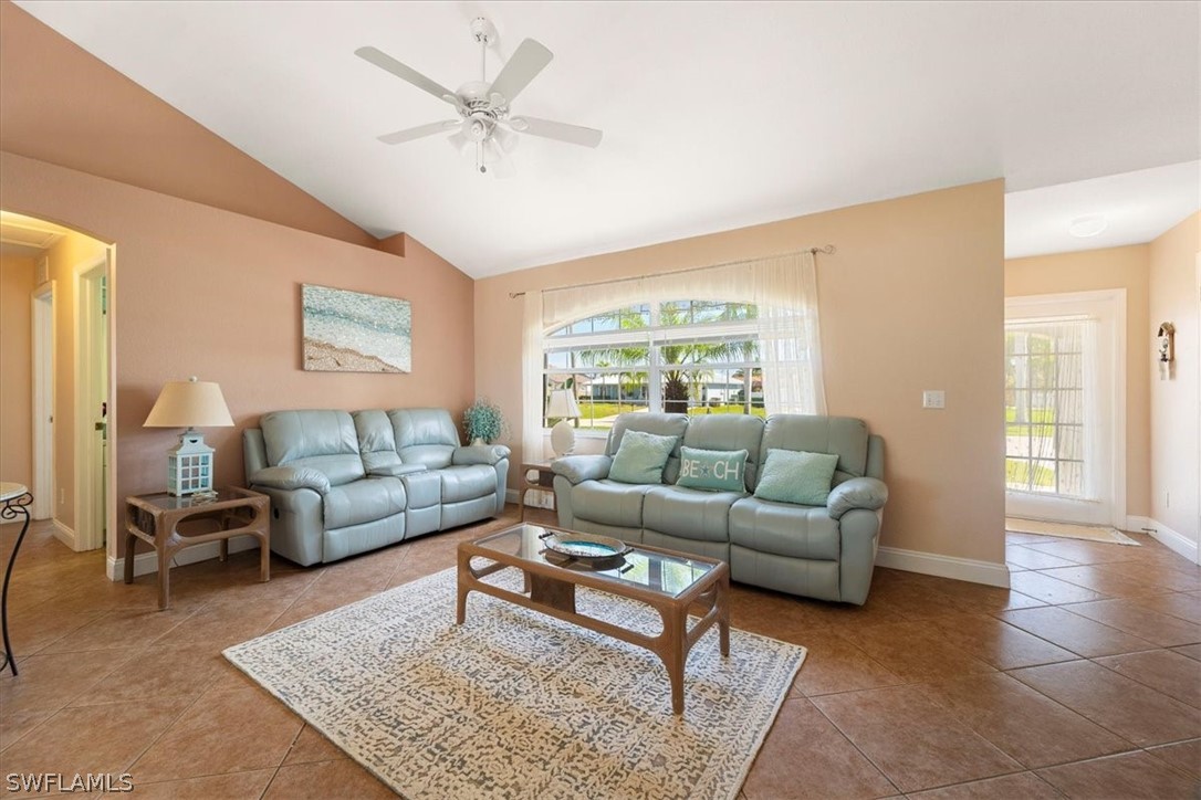 1125 SW 44th TER