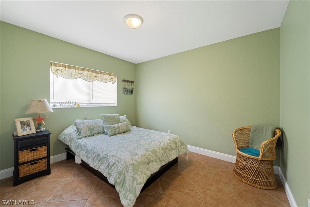 1125 SW 44th TER