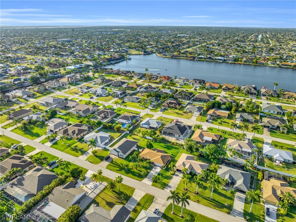 1136 SW 44th TER
