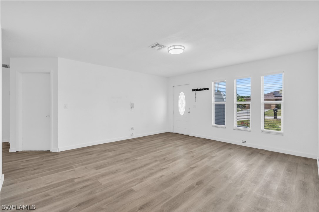 1136 SW 44th TER