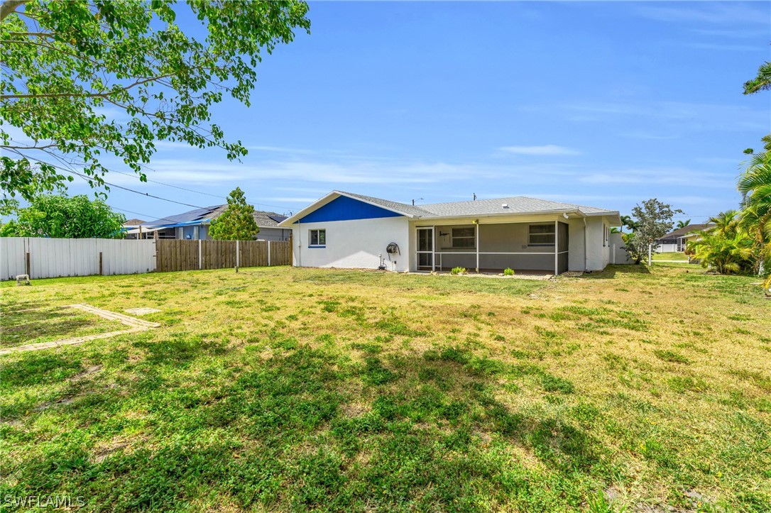 1136 SW 44th TER