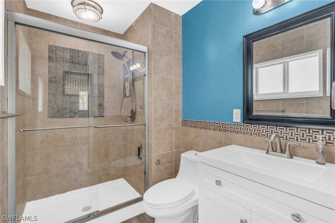 1136 SW 44th TER