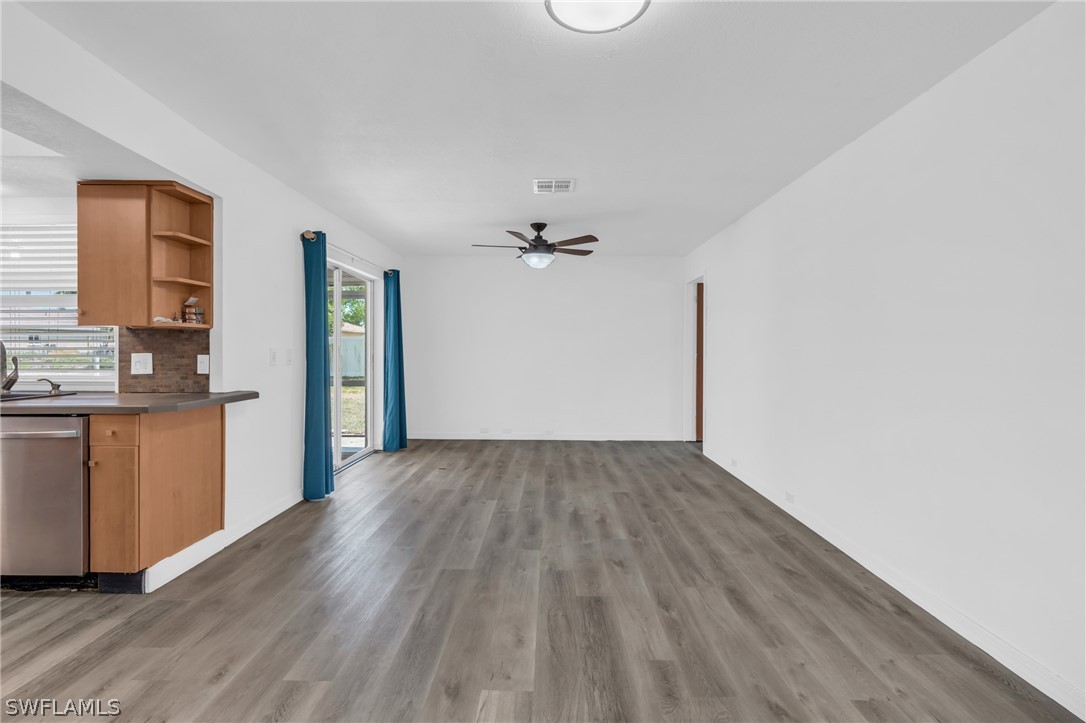 1136 SW 44th TER
