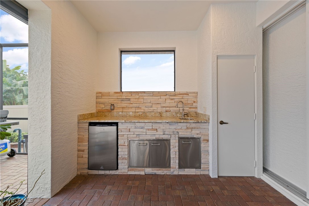 4937 Seville CT