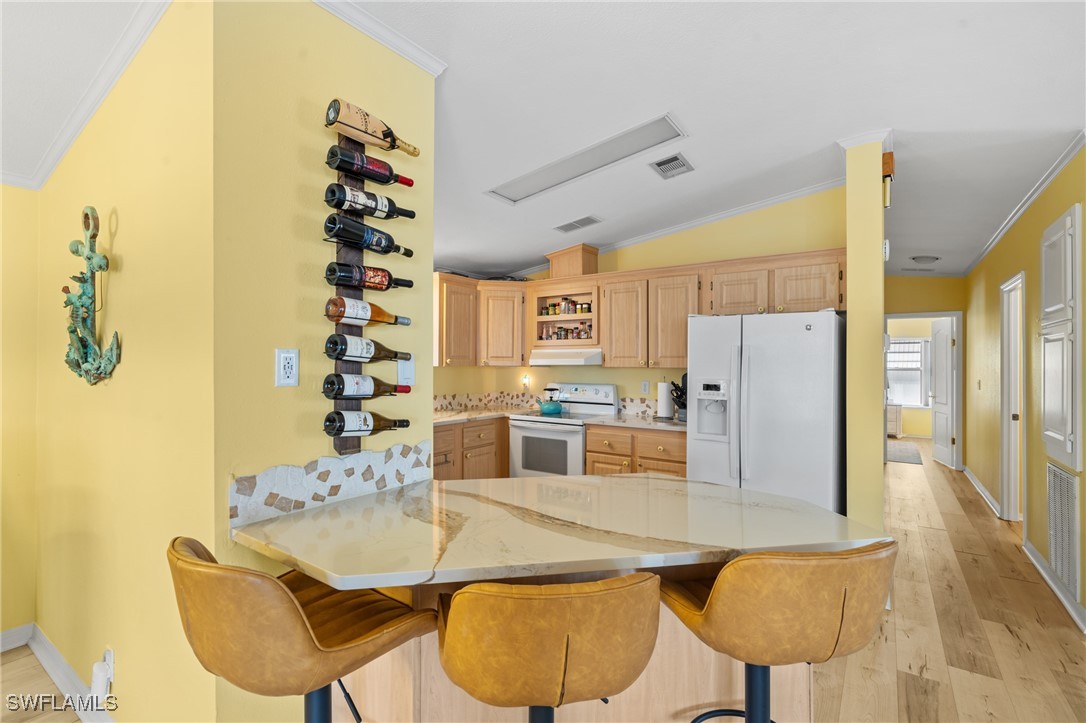 3015 Skipper LN