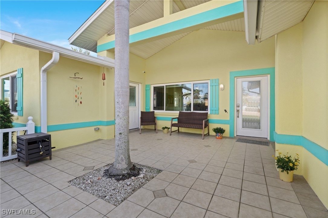 3607 Rita LN
