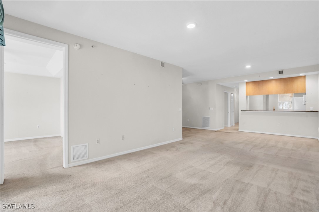 1121 Van Loon Commons CIR 203