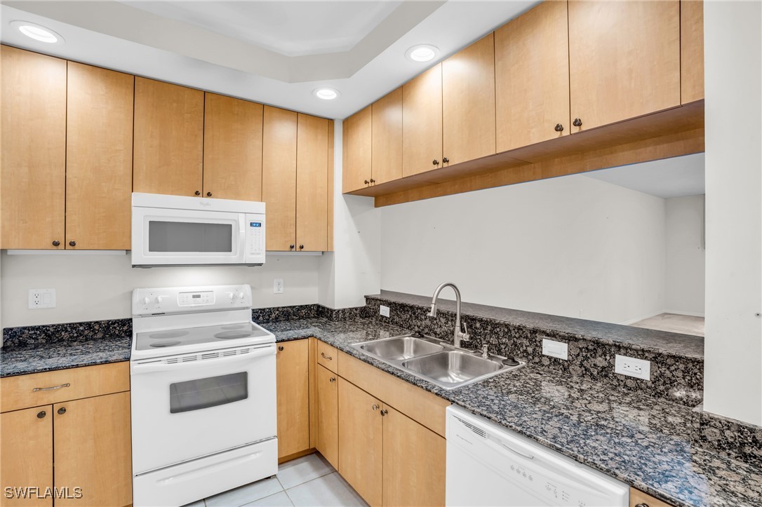 1121 Van Loon Commons CIR 203