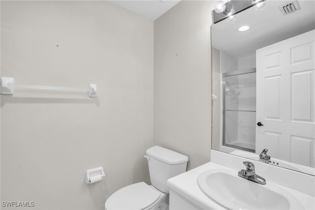 1121 Van Loon Commons CIR 203