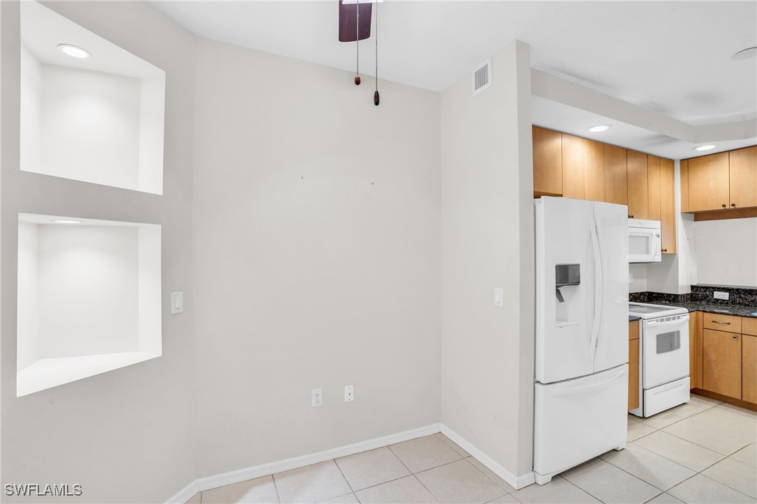 1121 Van Loon Commons CIR 203