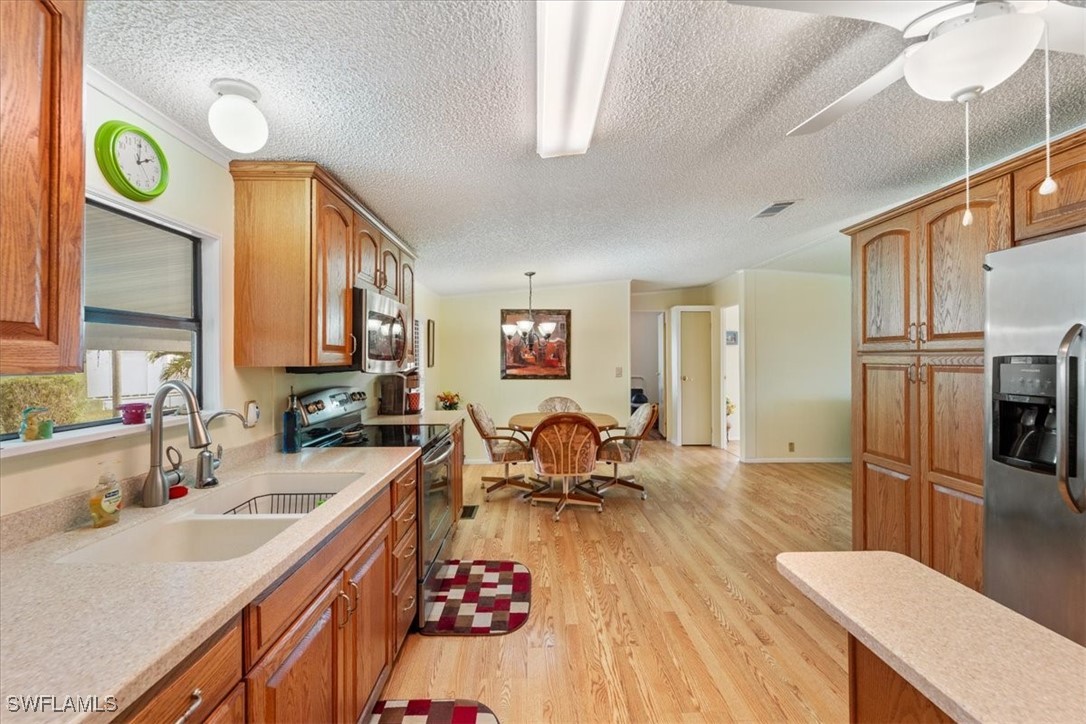 19371 Pony LN