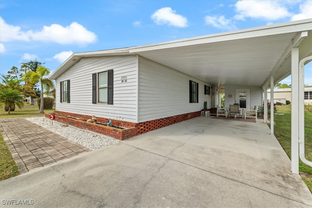 19371 Pony LN