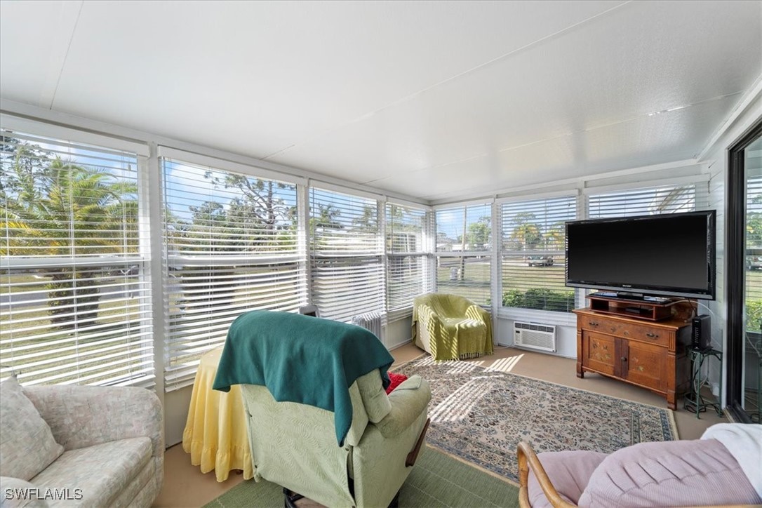19371 Pony LN