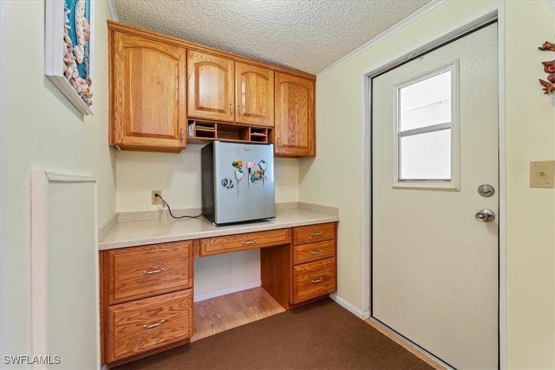 19371 Pony LN