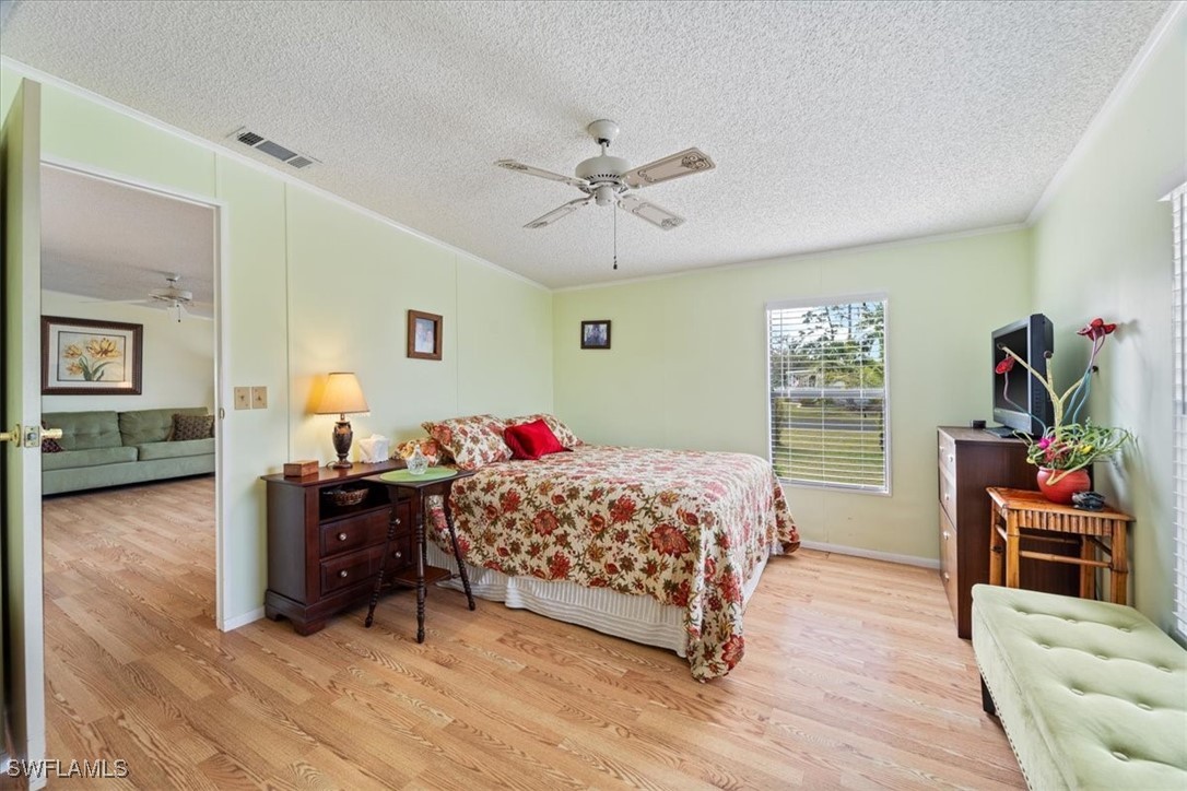 19371 Pony LN