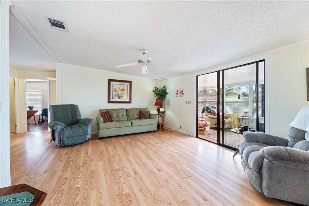 19371 Pony LN