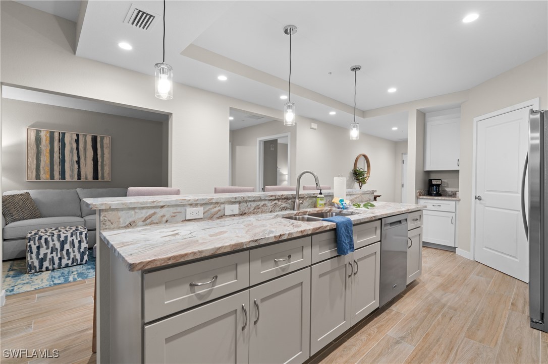 5126 Coronado PKWY 2G