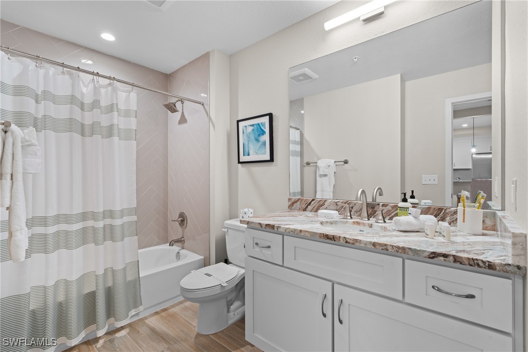 5126 Coronado PKWY 2G