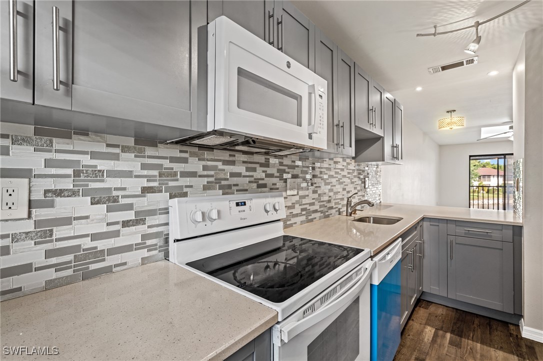 5323 Treetops DR T203