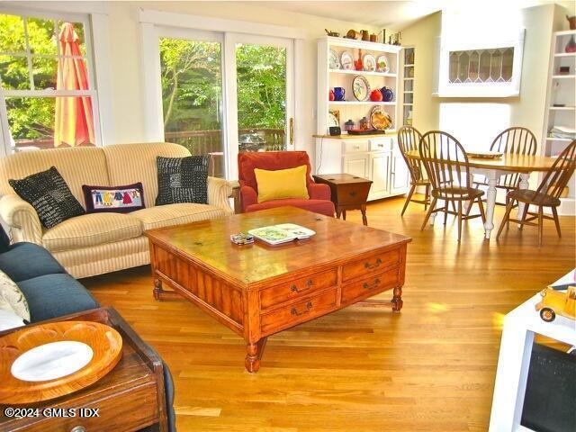 22 Tomac Avenue