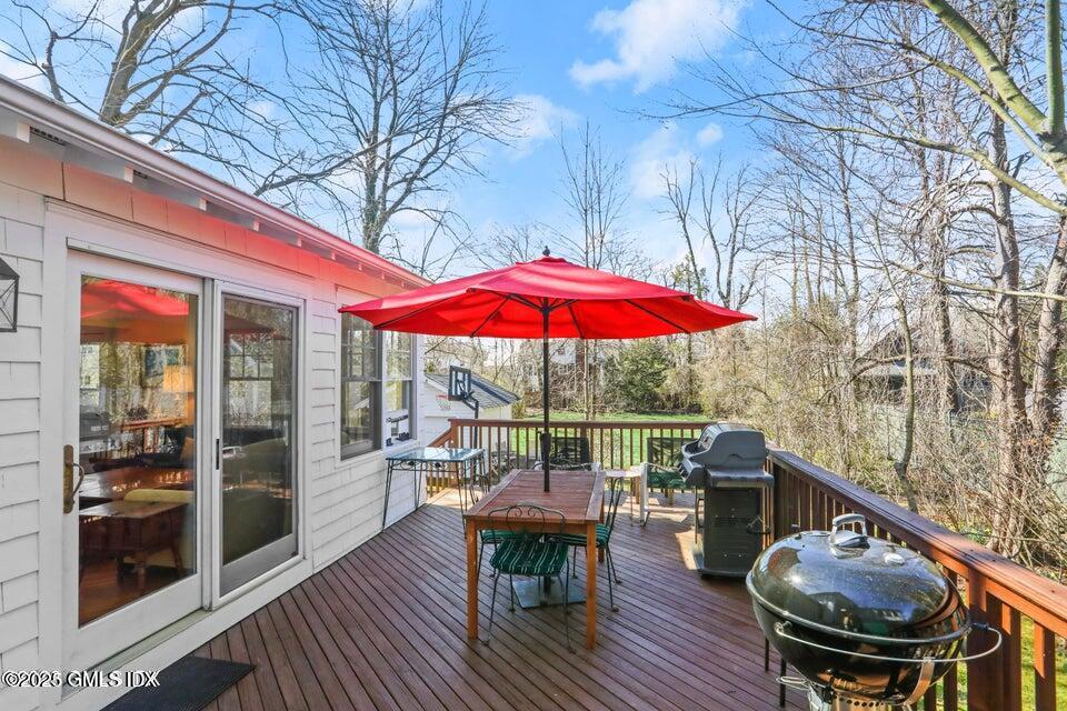 22 Tomac Avenue
