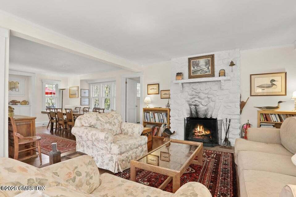 22 Tomac Avenue