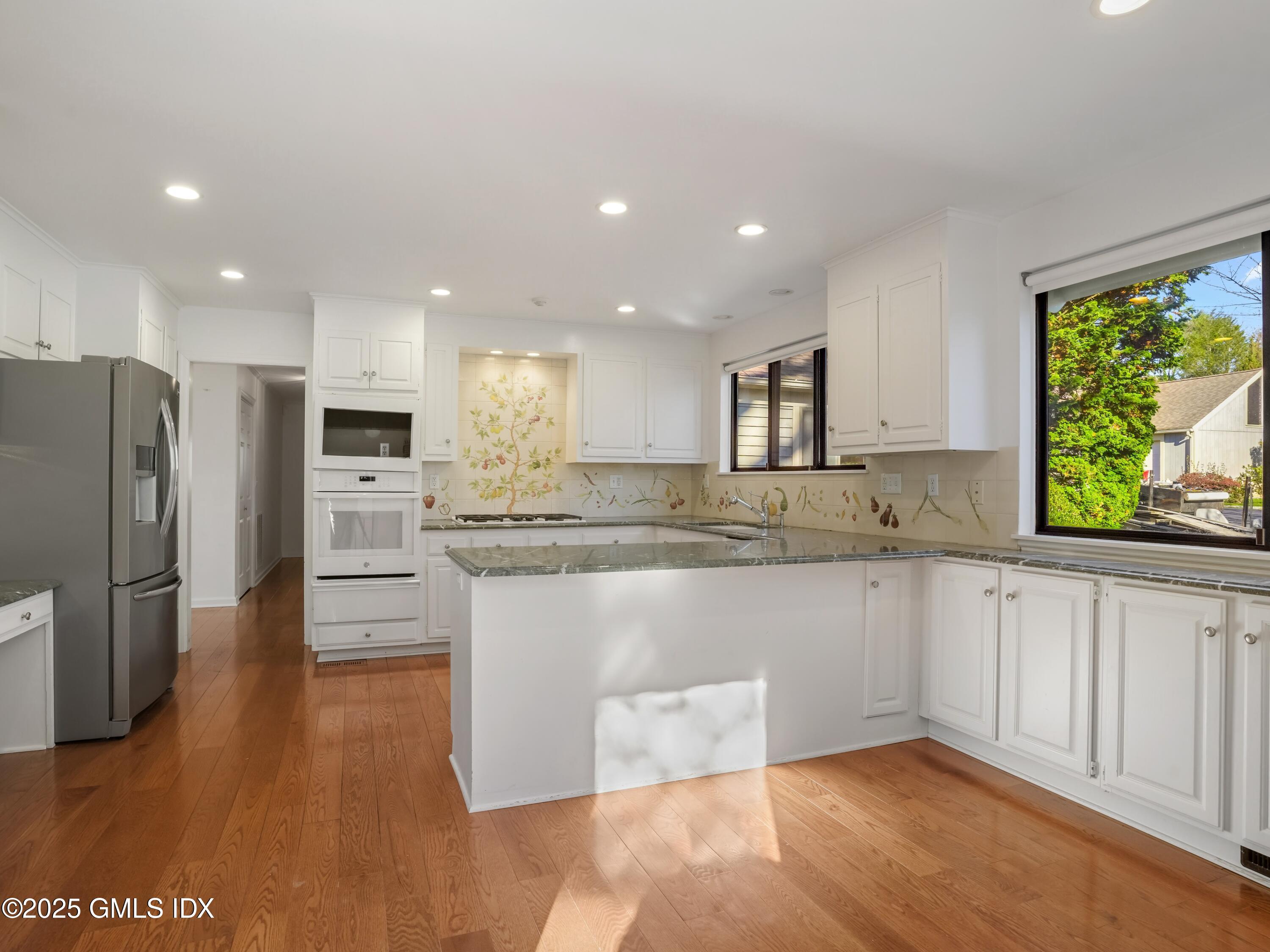 505 W Lyon Farm Drive 505