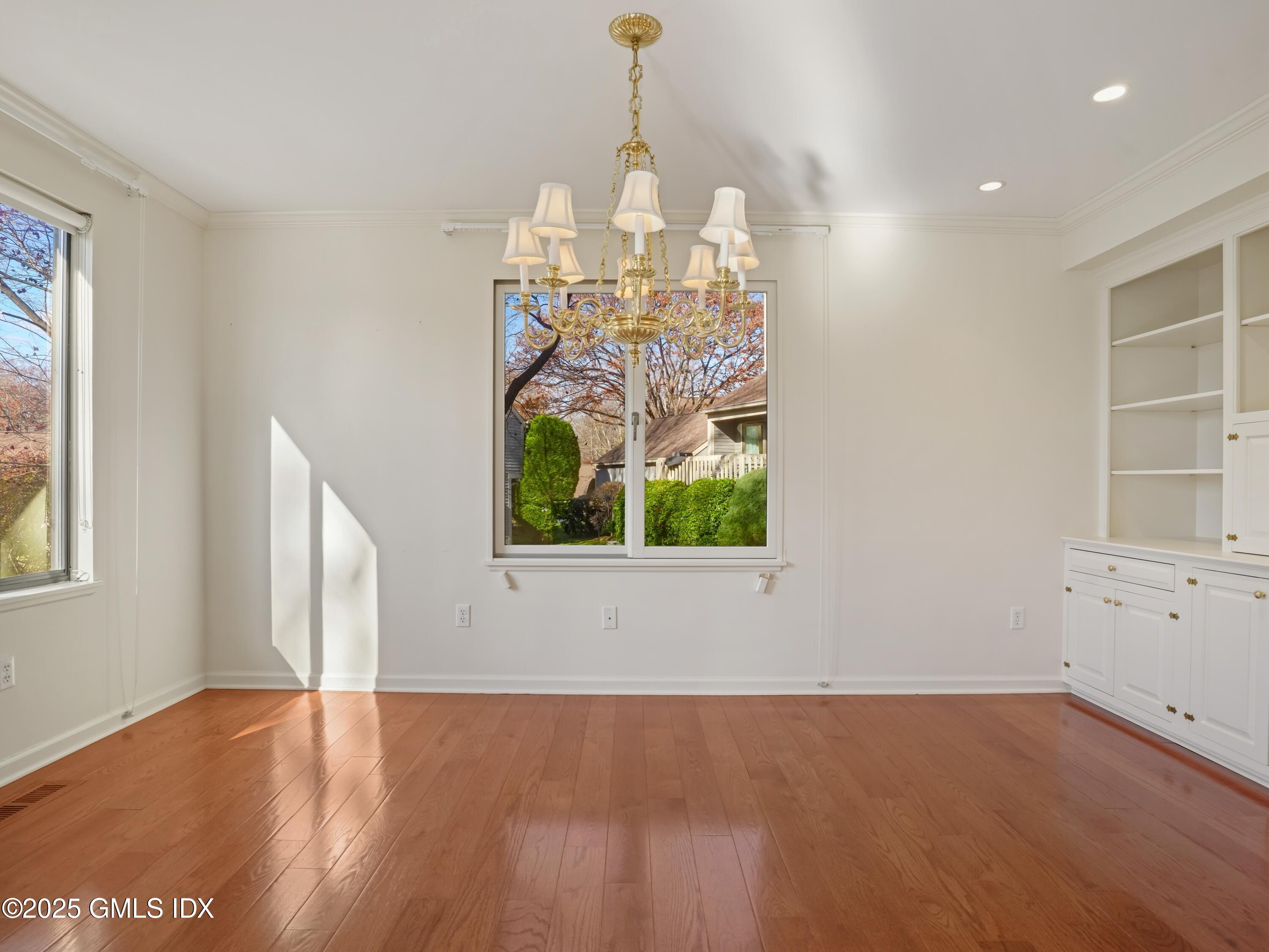 505 W Lyon Farm Drive 505