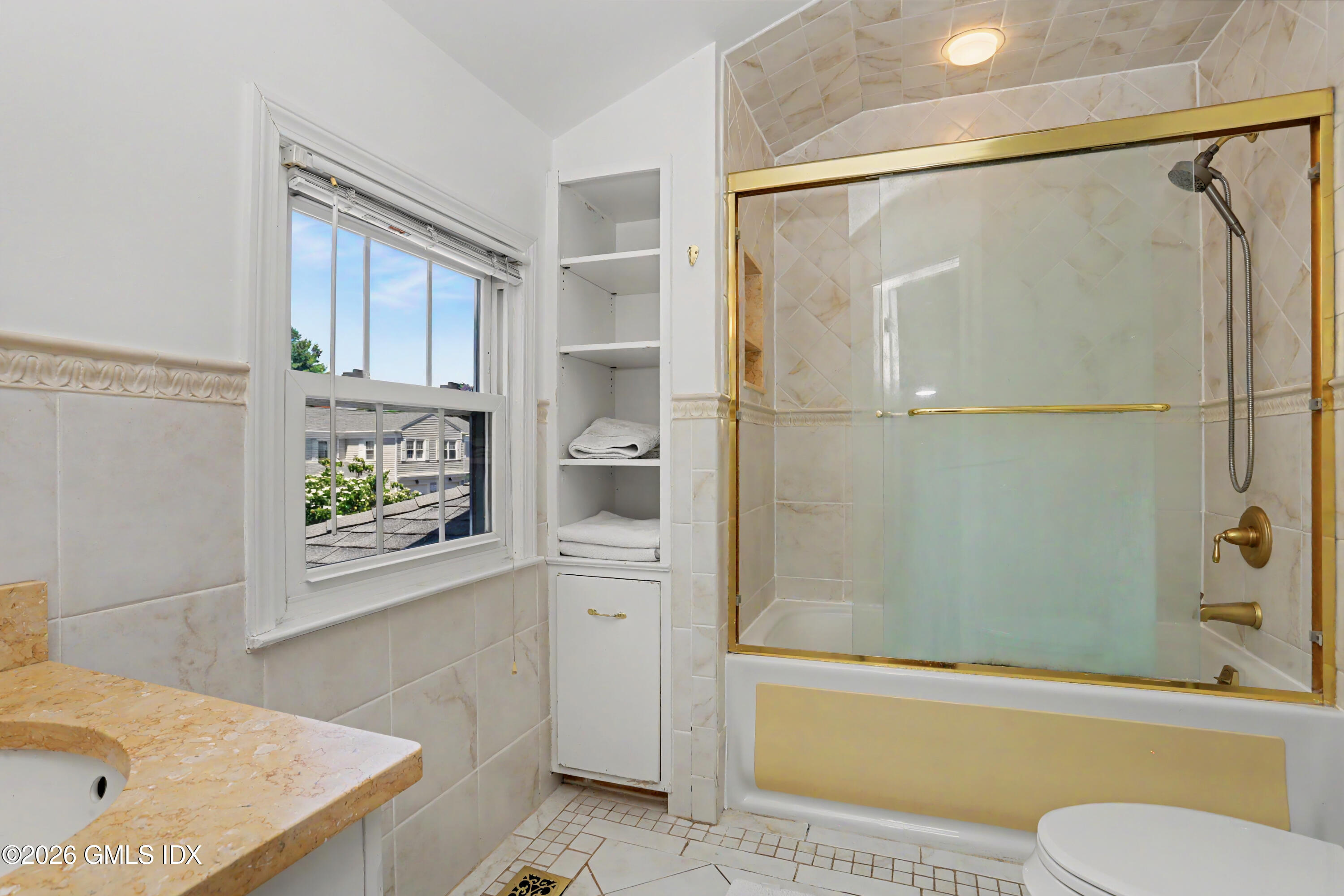 15 Le Grande Avenue unit 1