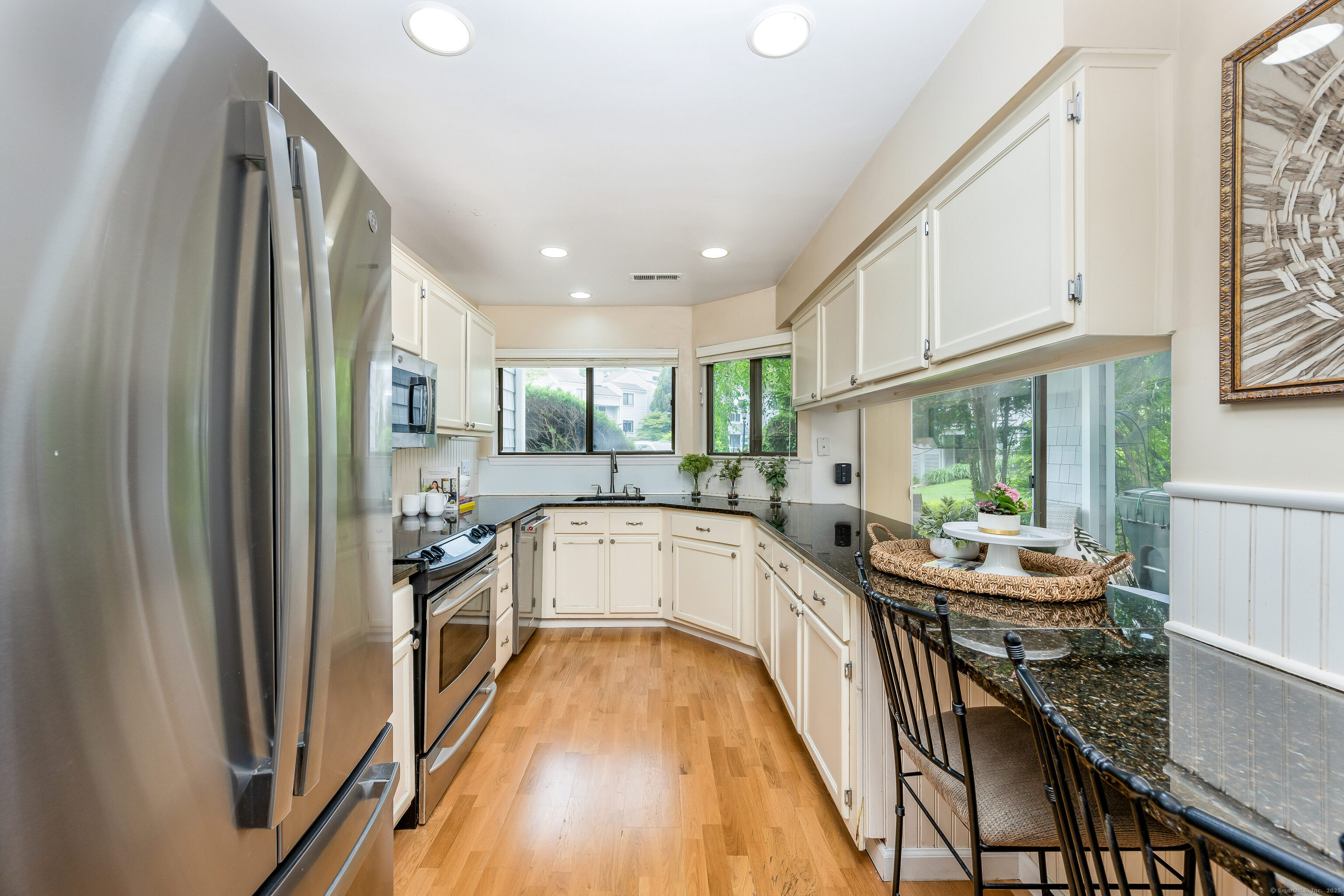 98 Rowayton Woods Drive 98
