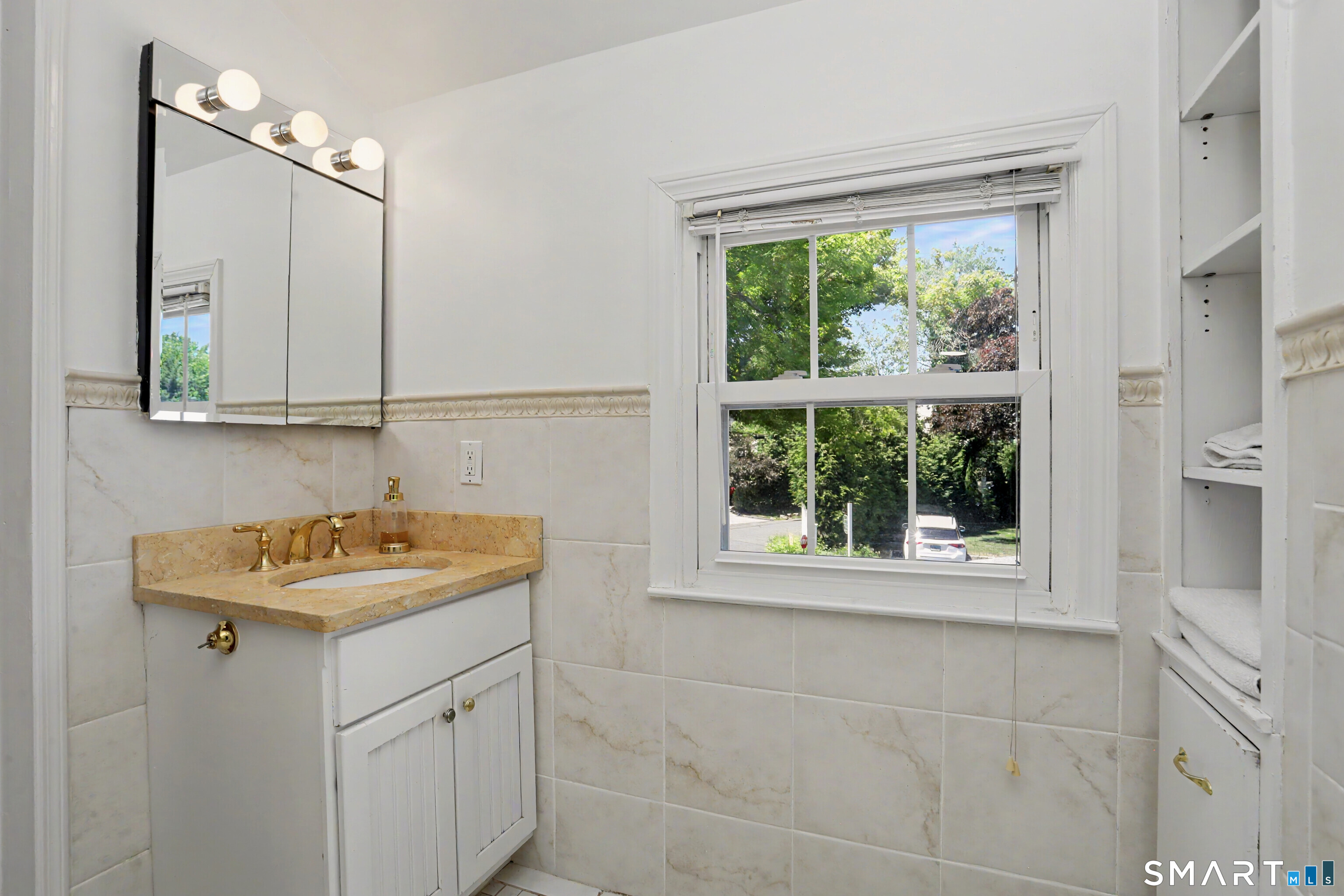 15 Le Grande Avenue Unit: 1