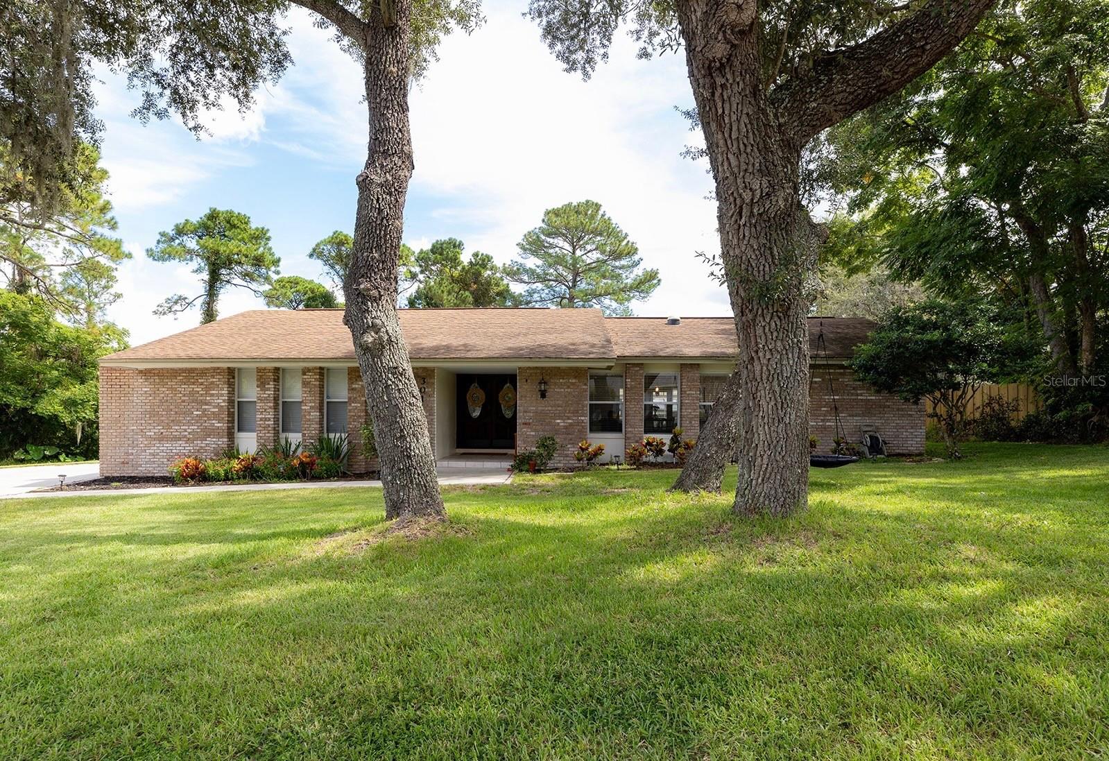 301 HICKORY DR