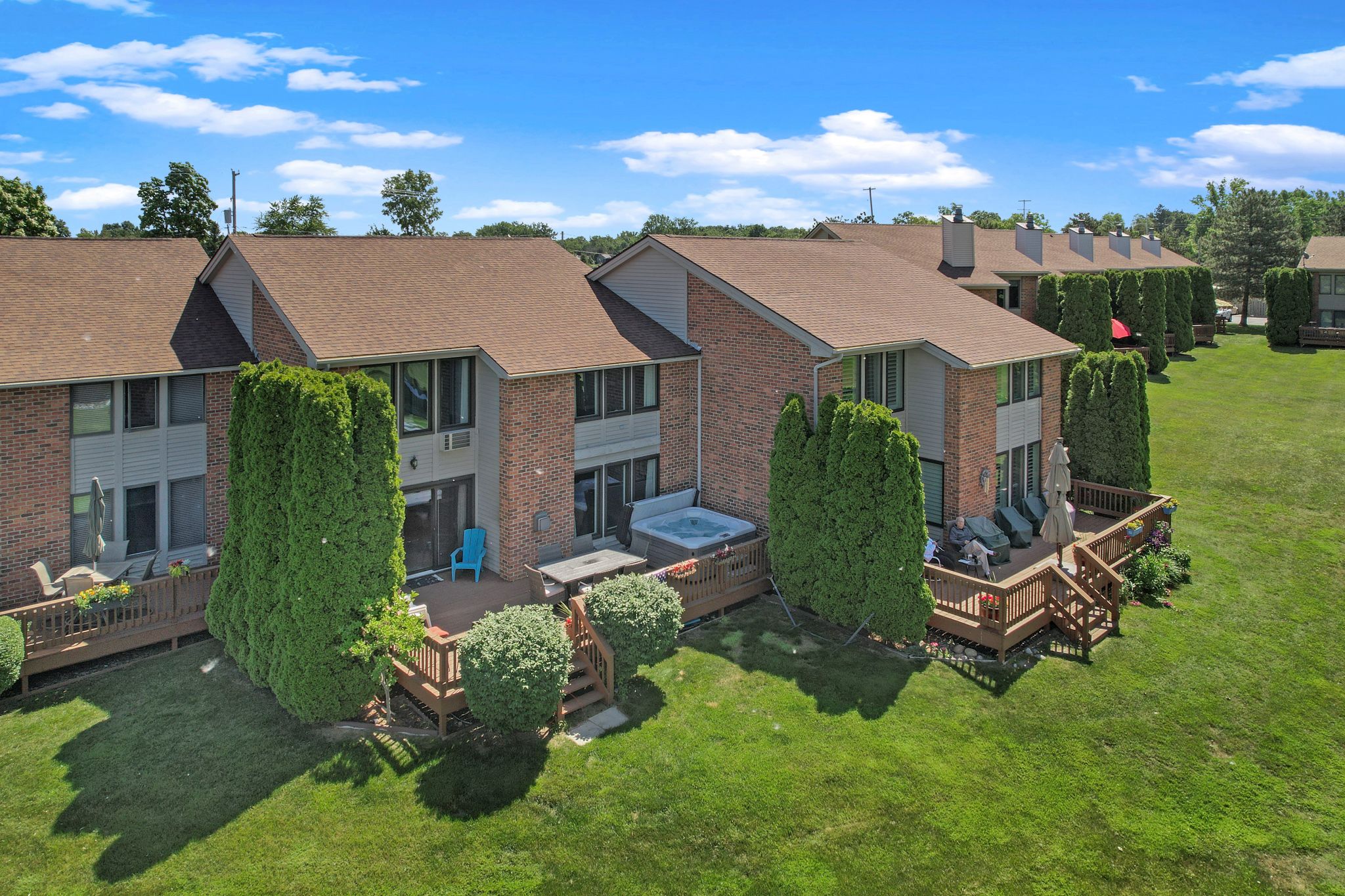 2251 N LONG LAKE Road
