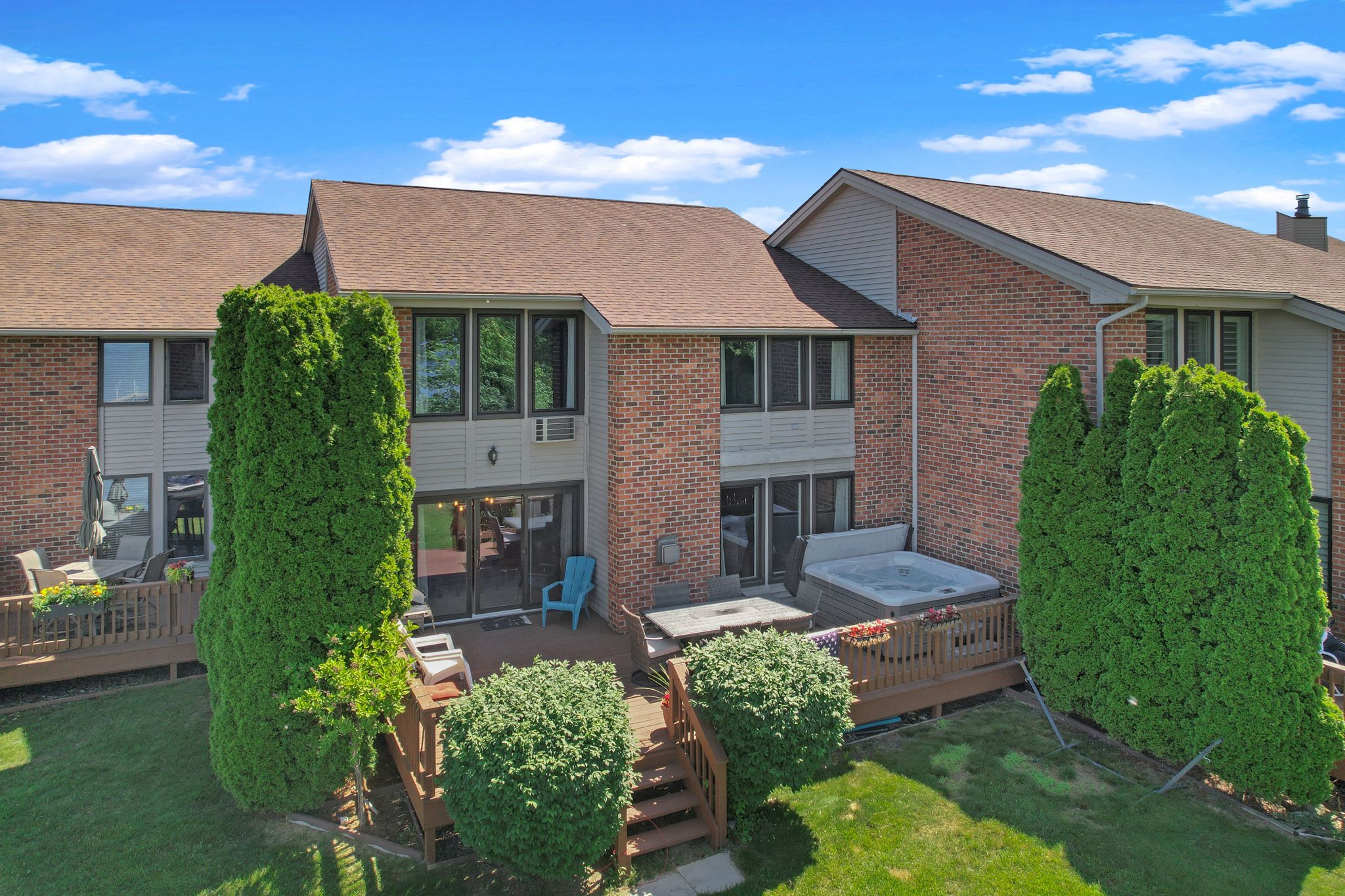 2251 N LONG LAKE Road