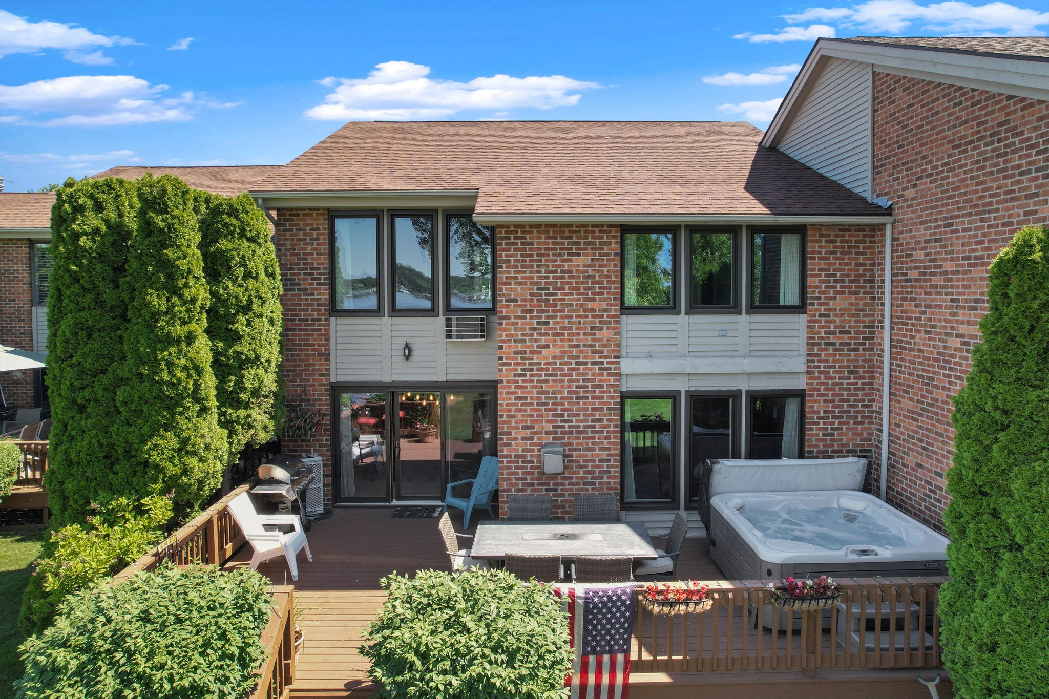 2251 N LONG LAKE Road