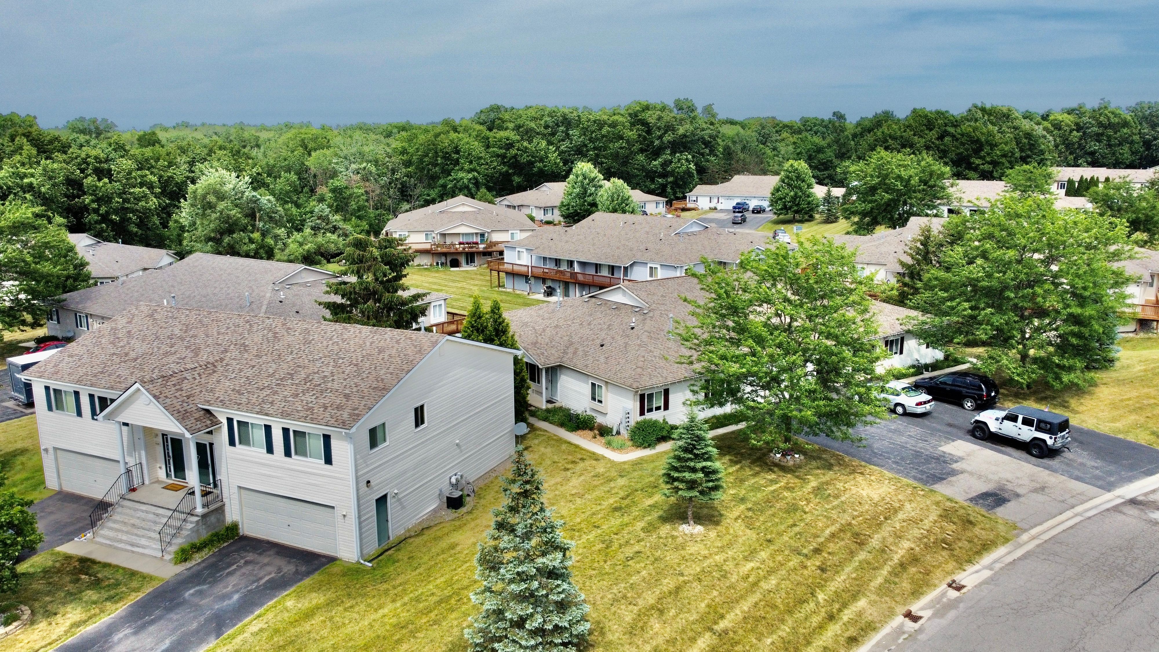 1091 LAKE PARK Drive