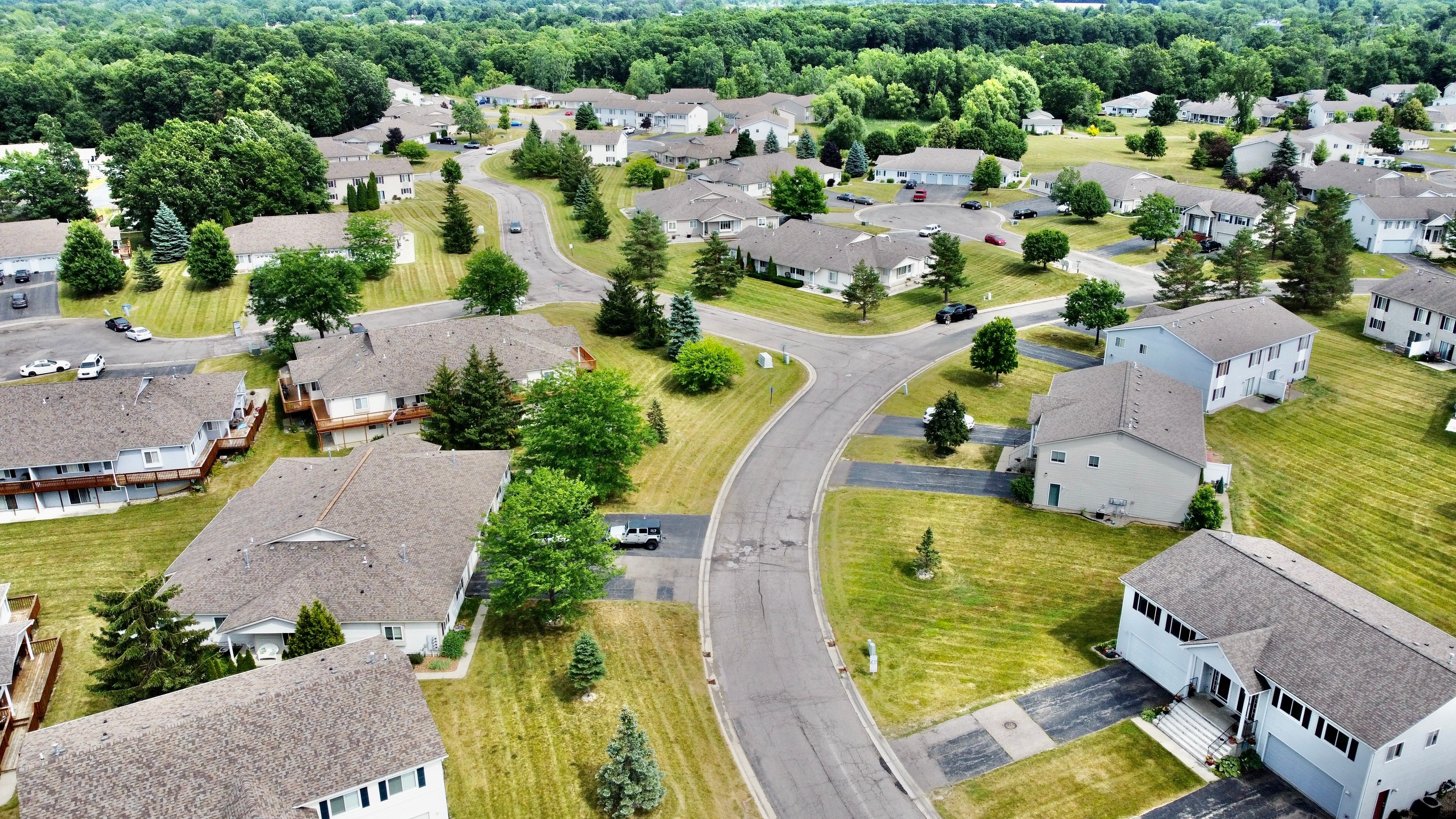 1091 LAKE PARK Drive