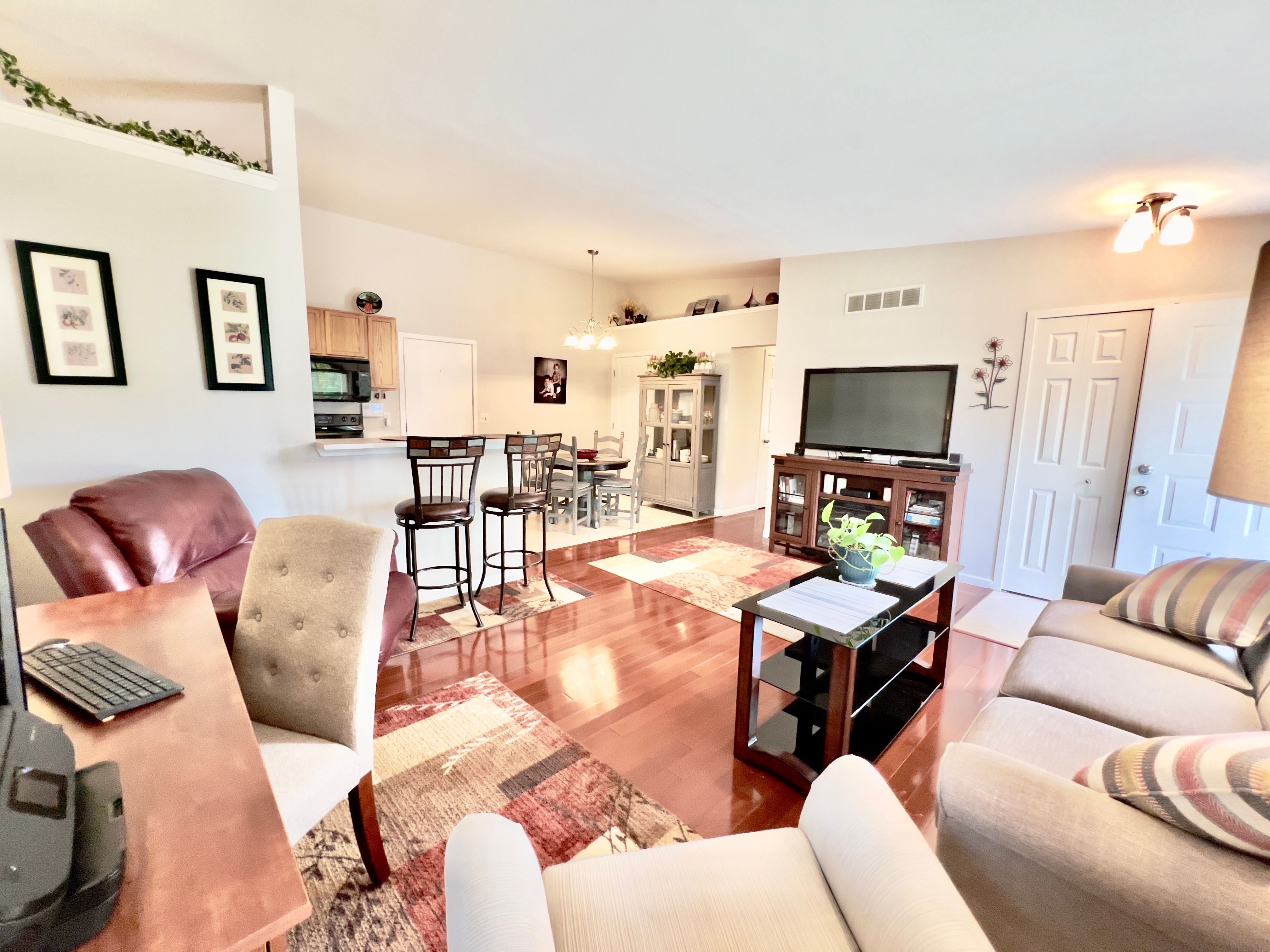 1091 LAKE PARK Drive