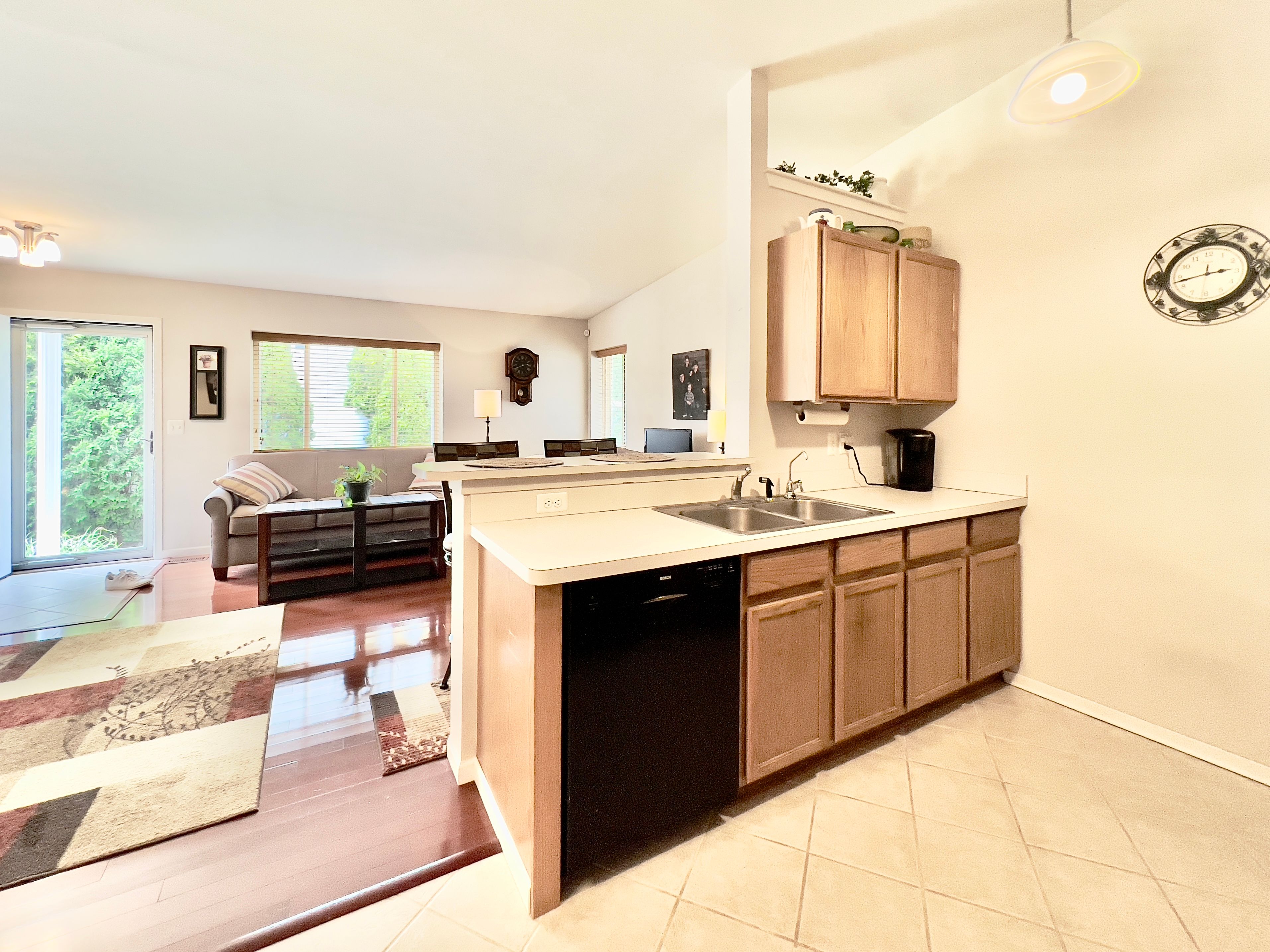 1091 LAKE PARK Drive